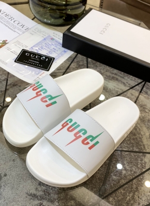 Gucci step-ins white