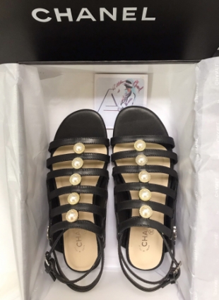 Chanel sandals black