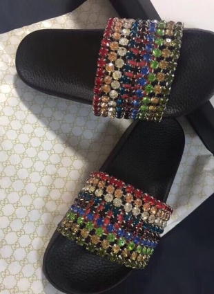 Gucci slippers with crystal