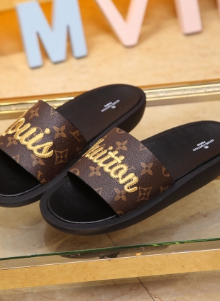 Louis Vuitton slides brown