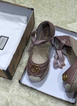 Gucci sandals