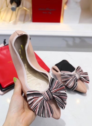Salvatore Ferragamo shoes beige