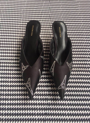 Miu Miu shoes black