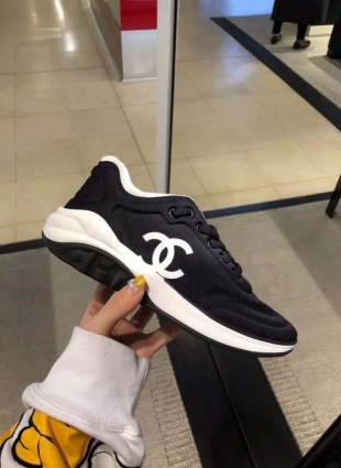Chanel sneakers black