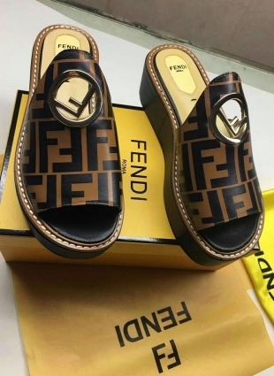 Fendi step-ins brown