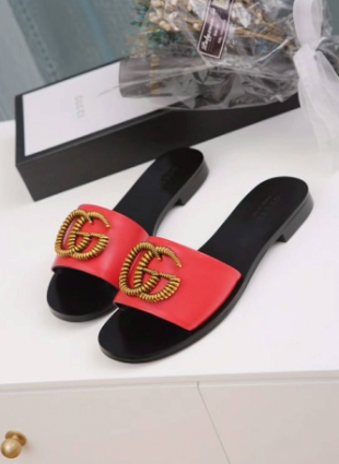 Gucci step-ins red