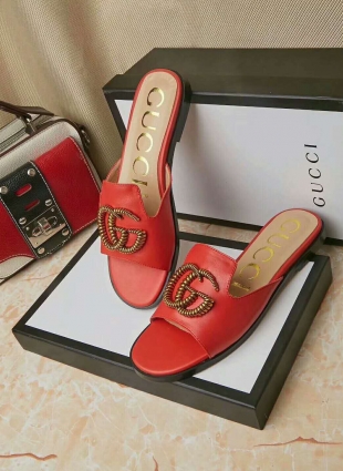 Gucci step-ins red