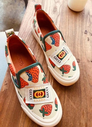 Gucci shoes white