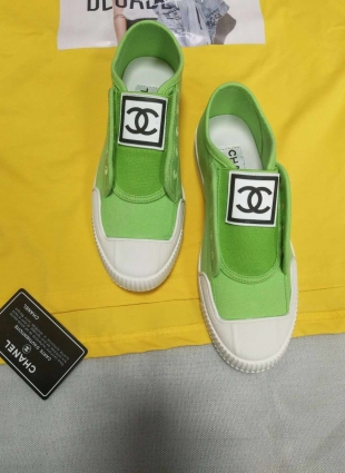 Chanel sneakers green