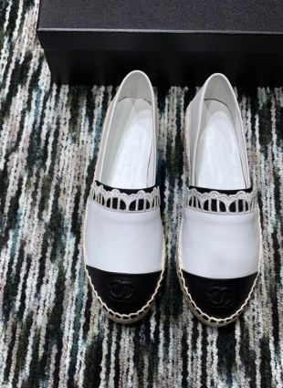 Chanel shoes white