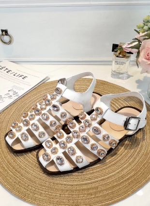 Gucci sandals white