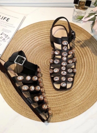 Gucci sandals black