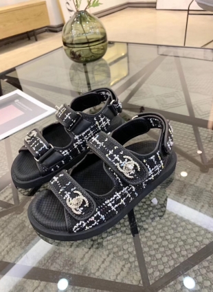 Chanel sandals black