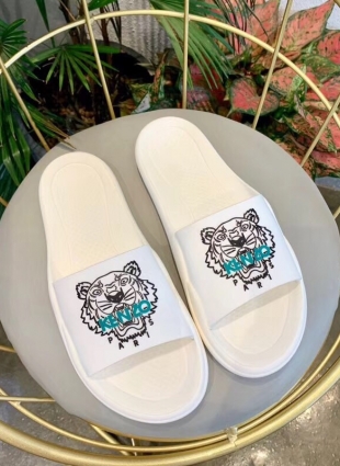 Kenzo slippers white
