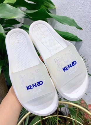 Kenzo slippers white
