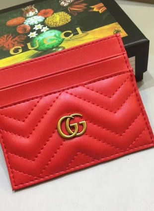GG card holder