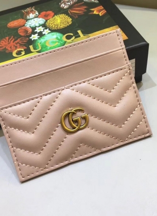 GG card holder