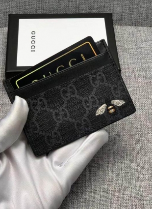 GG card holder