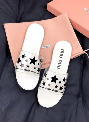 Miu Miu slippers white