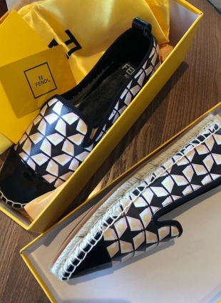 Fendi shoes black and white