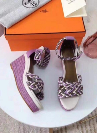 Hermès sandals violet