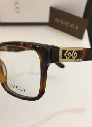 Gucci glasses