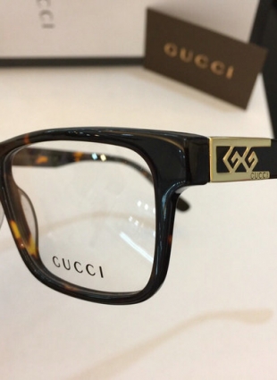 Gucci glasses