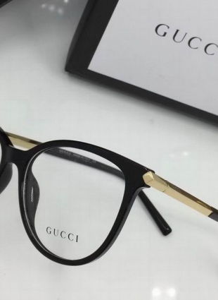 Gucci glasses