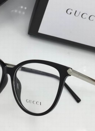 Gucci glasses
