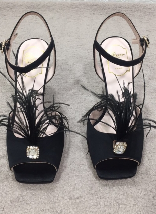Roger Vivier shoes black