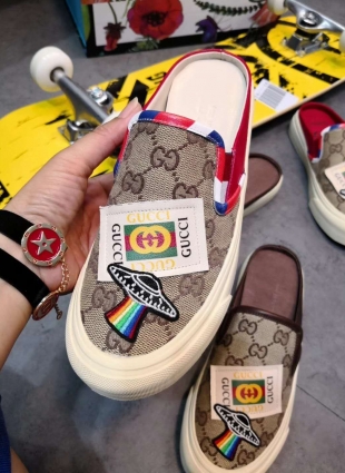 Gucci shoes brown