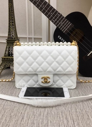 CHANEL bag