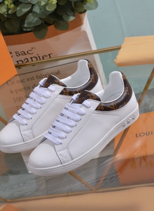 Louis Vuitton sneakers white and brown