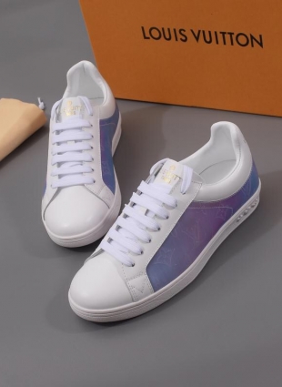Louis Vuitton sneakers white