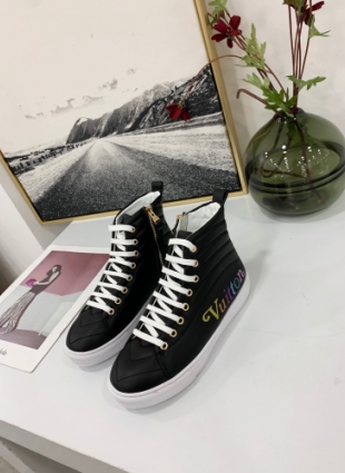 Louis Vuitton boots black