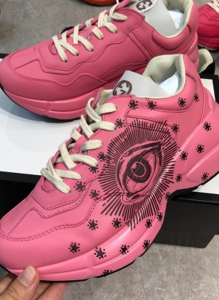Gucci sneakers pink