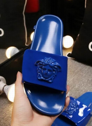 Versace slides