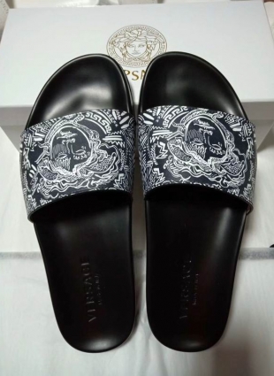 Versace slides