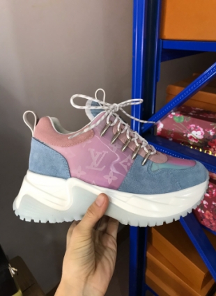 Louis Vuitton sneakers pink and blue