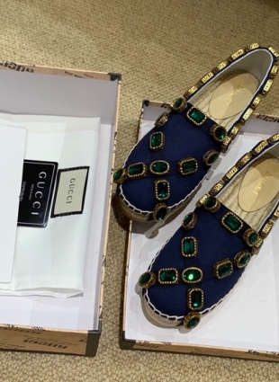 Gucci shoes dark blue