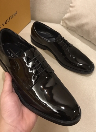 Louis Vuitton man shoes