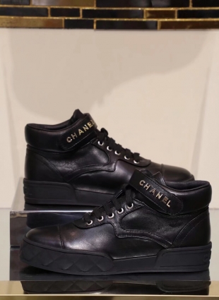 Chanel sneakers black