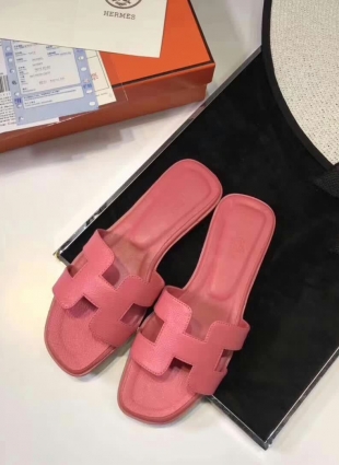 Hermès sandals pink