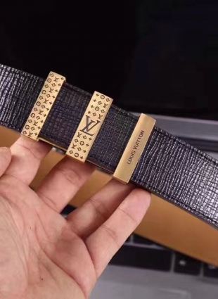 Louis Vuitton belt