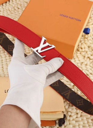 Louis Vuitton belt