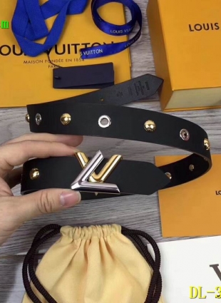 Louis Vuitton belt