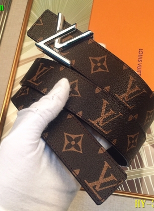 Louis Vuitton belt