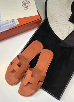 Hermès sandals brown