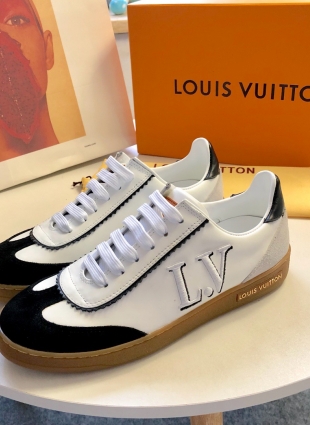 Louis Vuitton sneakers white and black