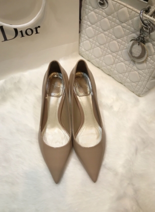 Christian Dior shoes beige
